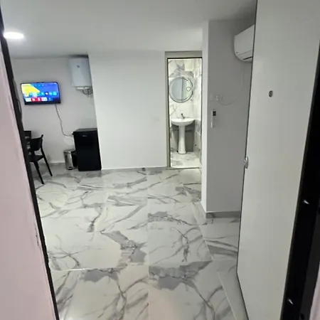 Adriatic And Apartment Durres